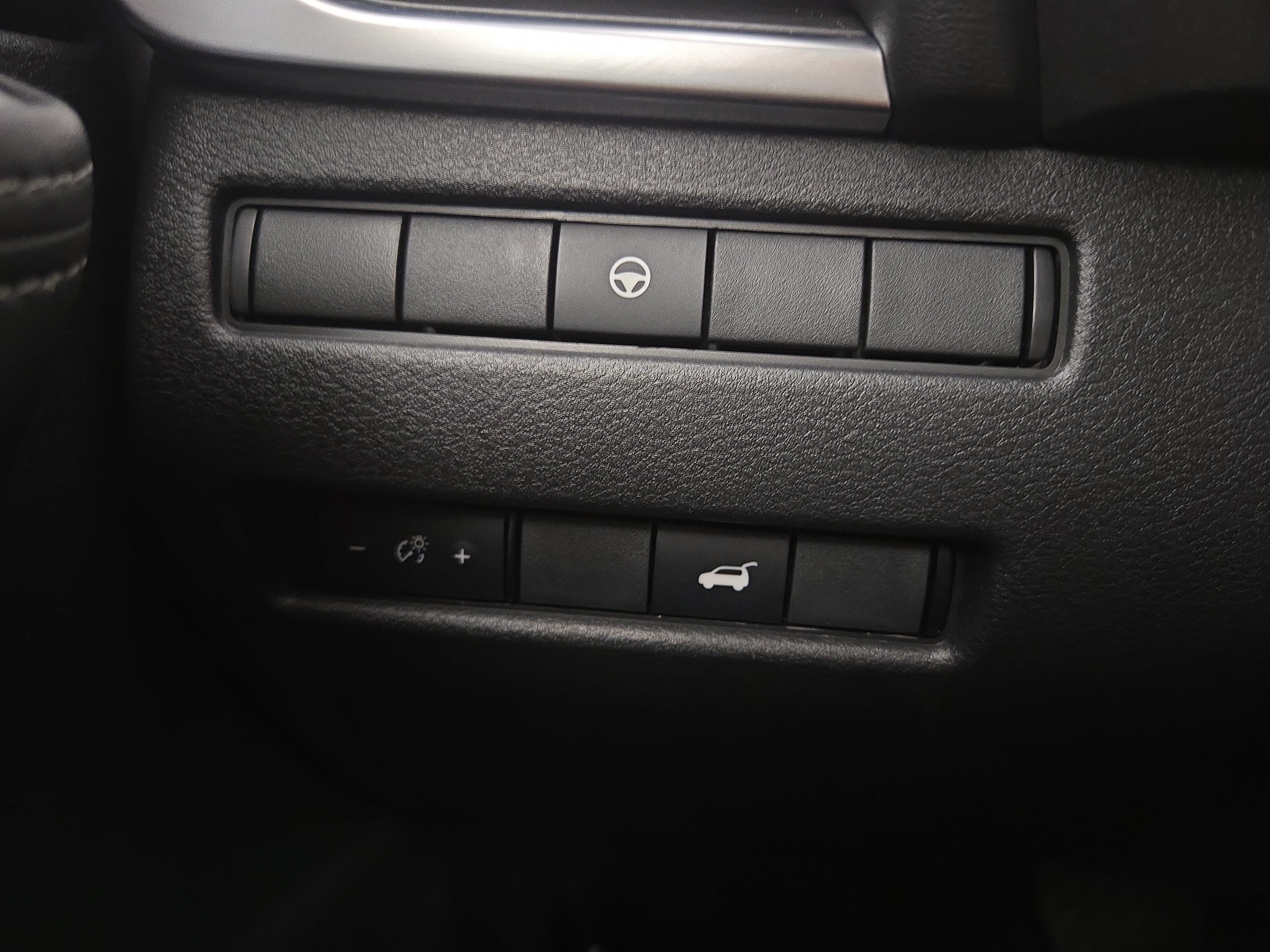 Used 2021 Nissan Rogue SL AWD/4WD image 28
