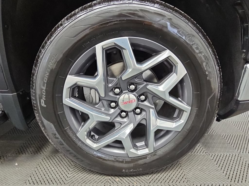 Used 2023 GMC Sierra 1500 SLT w/ SLT Premium Plus Package AWD/4WD image 48