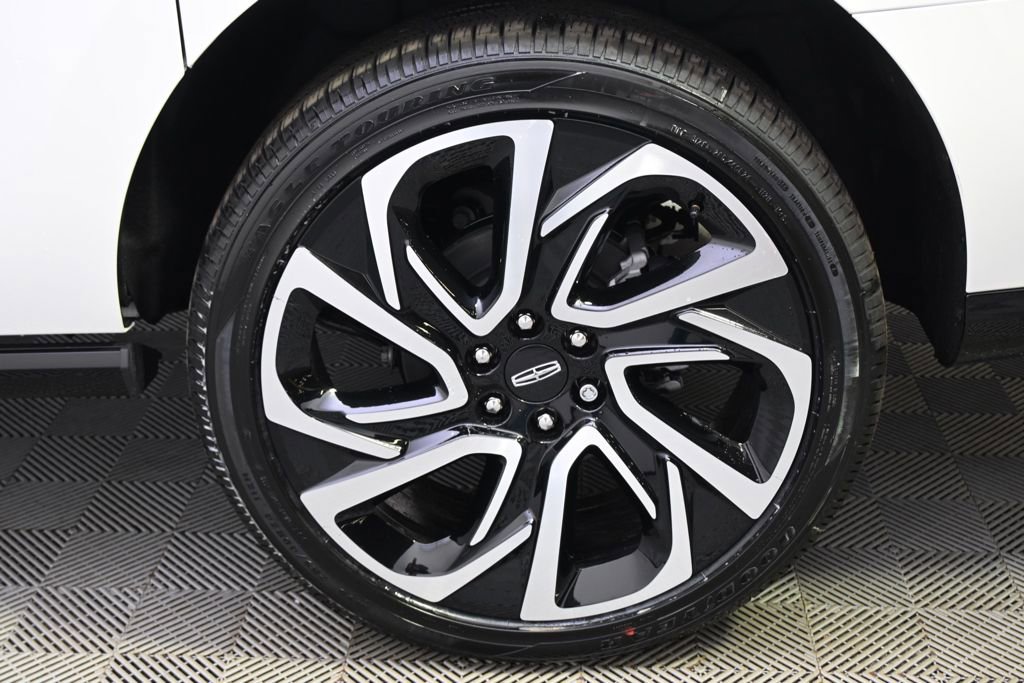 New 2026 Lincoln Navigator L Black Label AWD/4WD image 20