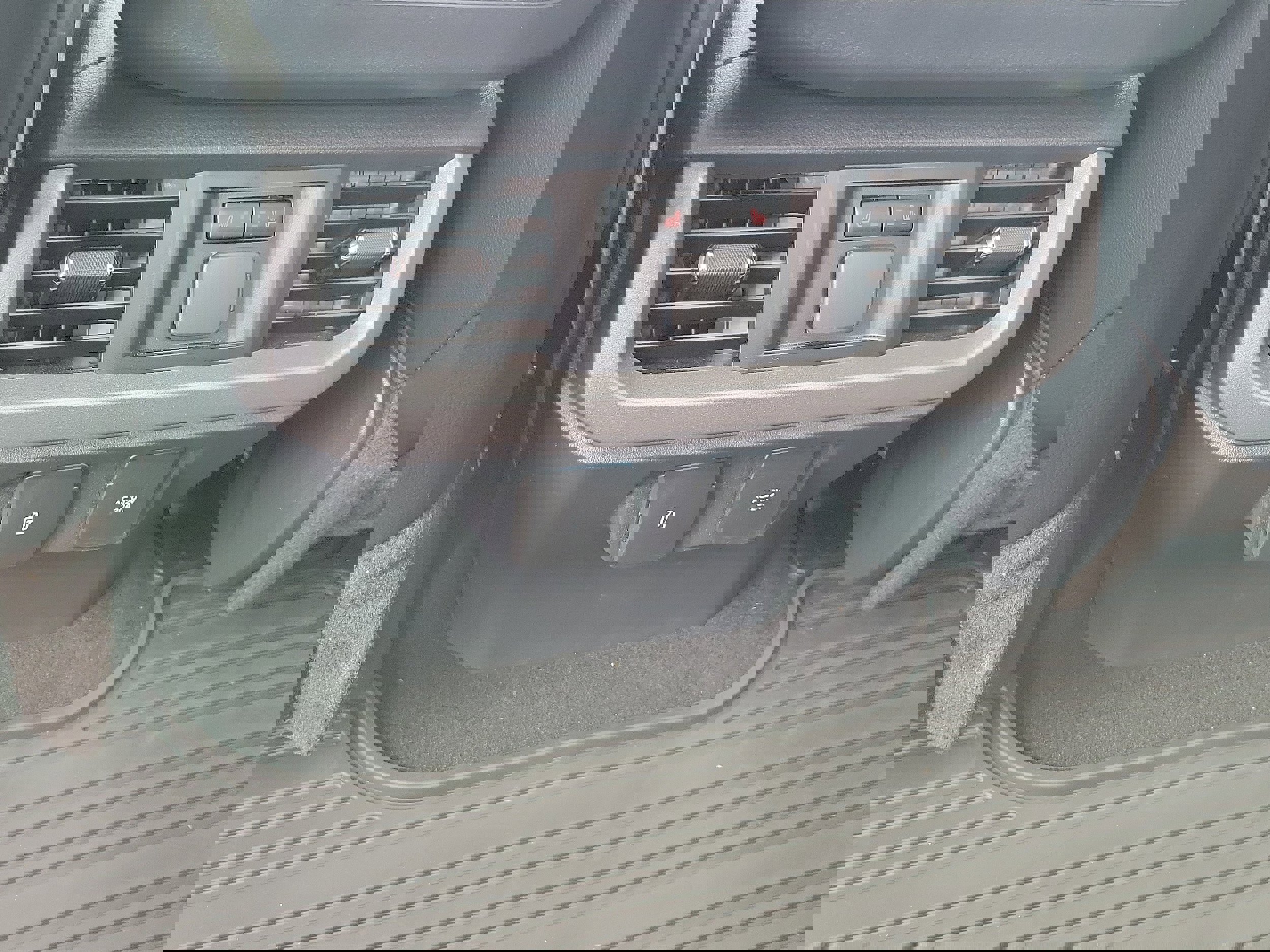 Used 2023 Ford F150 Lariat w/ Equipment Group 502A High image 13