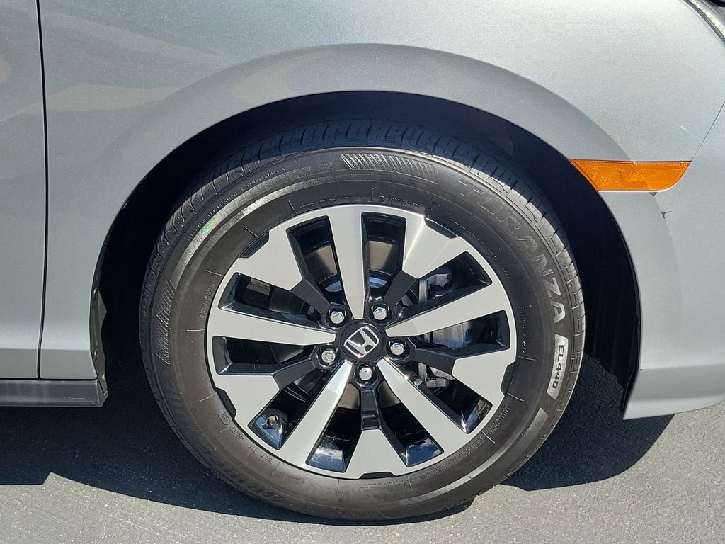 Certified 2025 Honda Odyssey EX-L image 6