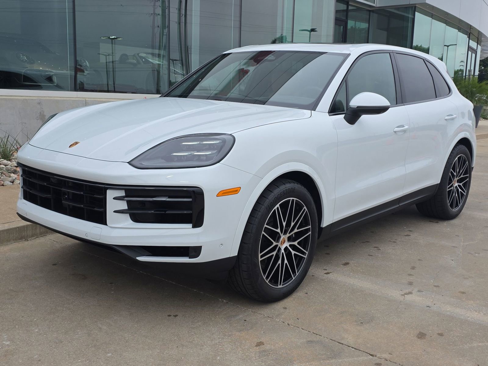 New 2026 Porsche Cayenne AWD/4WD image 1