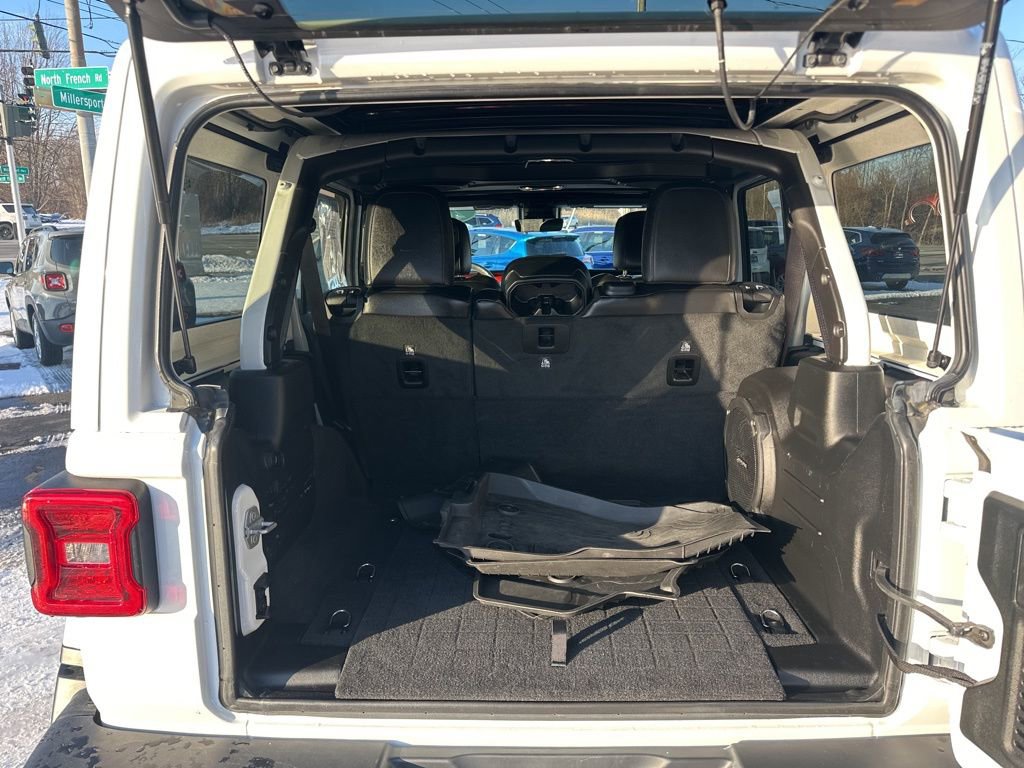 Used 2019 Jeep Wrangler Unlimited Rubicon image 33
