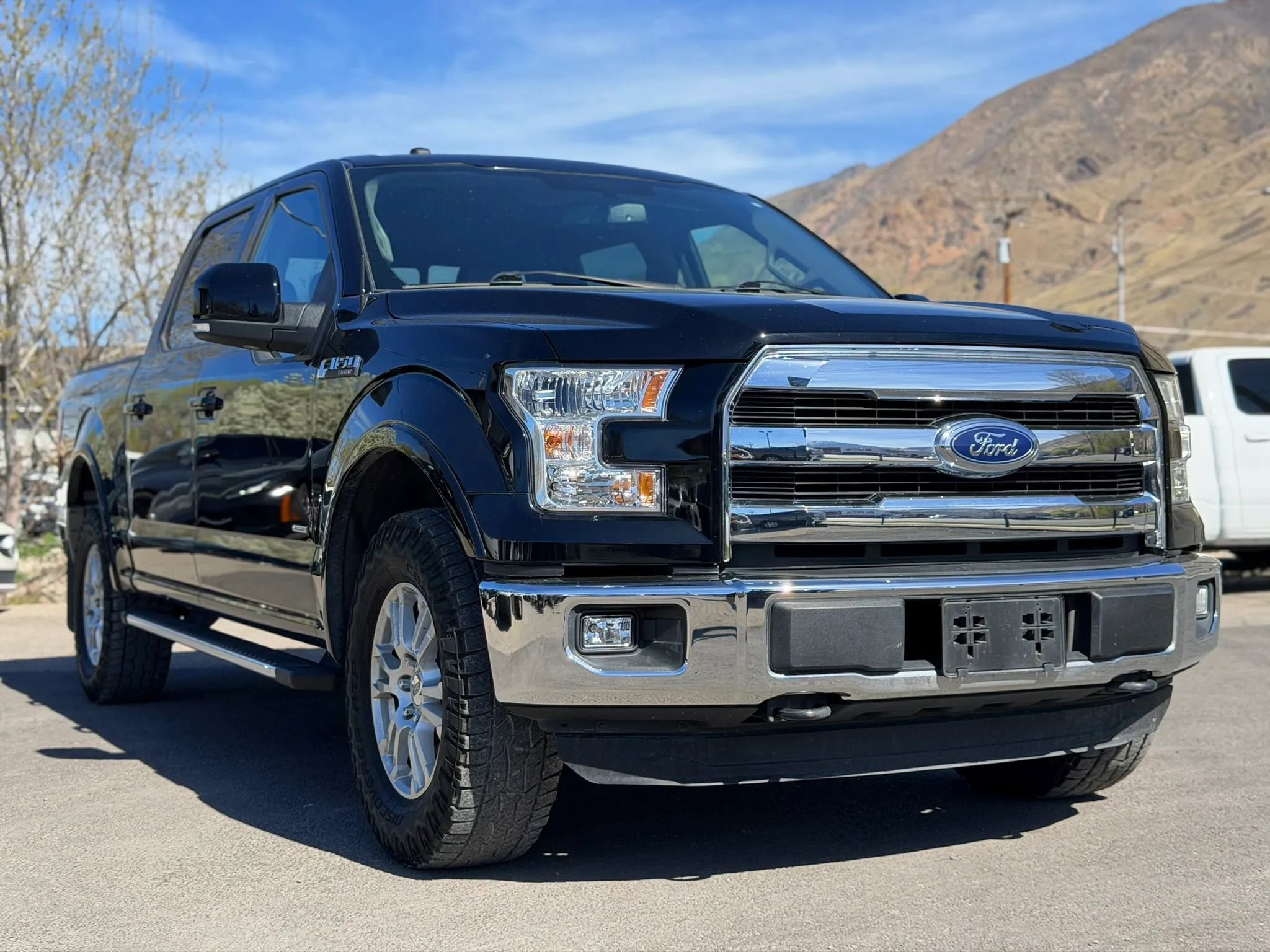 Used 2016 Ford F150 Lariat image 1