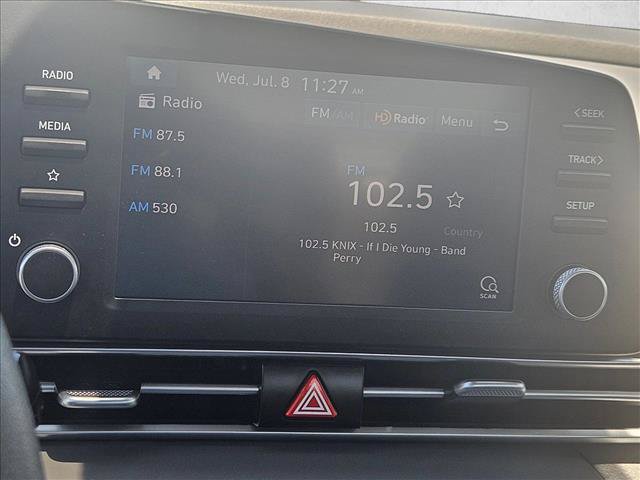 Used 2023 Hyundai Elantra SE FWD image 13