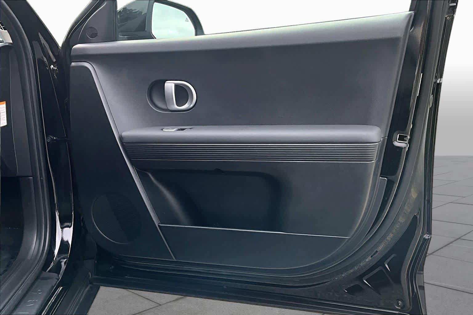 Used 2024 Hyundai Ioniq 5 SEL AWD/4WD image 22