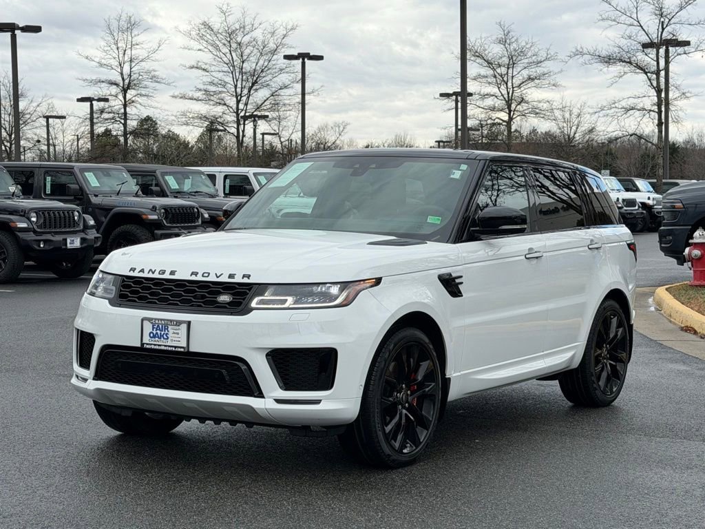 Used 2022 Land Rover Range Rover Sport HST image 3