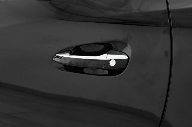 Used 2017 Mercedes-Benz SLC 43 AMG image 32