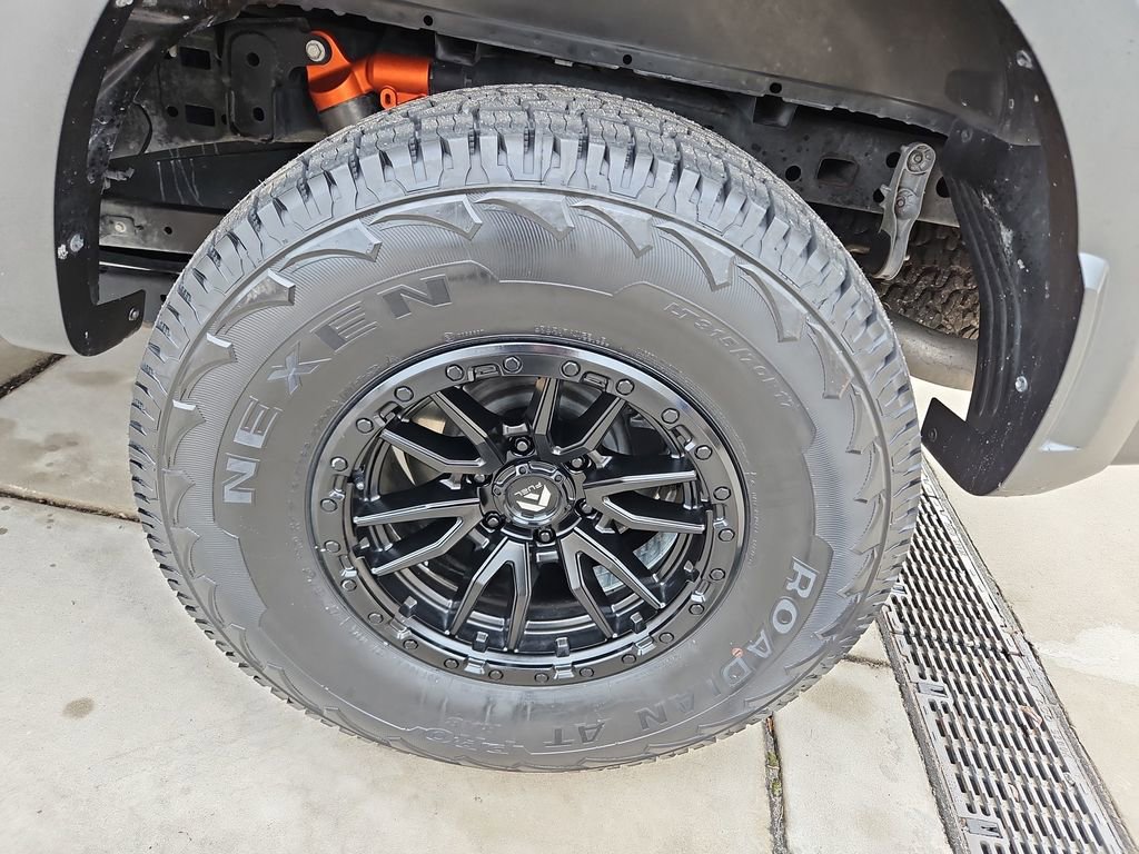 Used 2023 Ford F150 Raptor image 38