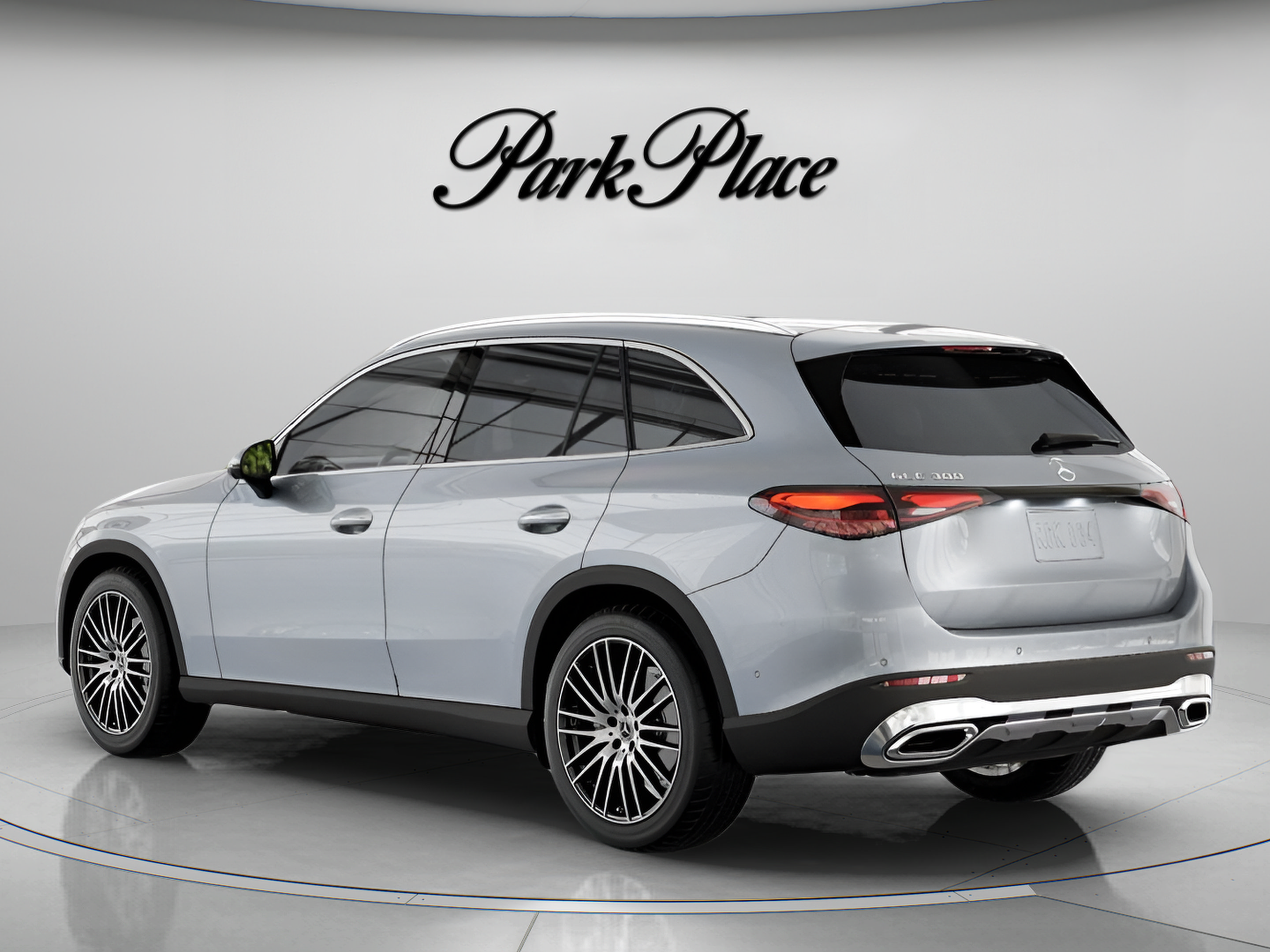 Used 2026 Mercedes-Benz GLC 300 4MATIC image 13