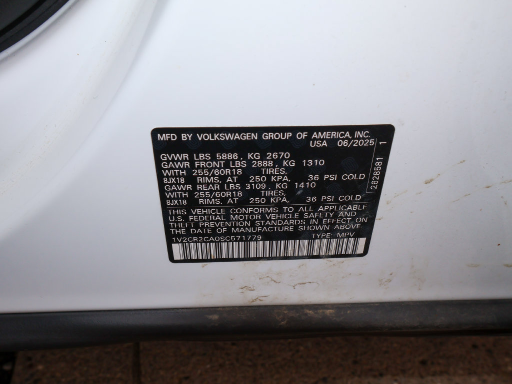 Certified 2025 Volkswagen Atlas Peak Edition SE AWD/4WD image 34
