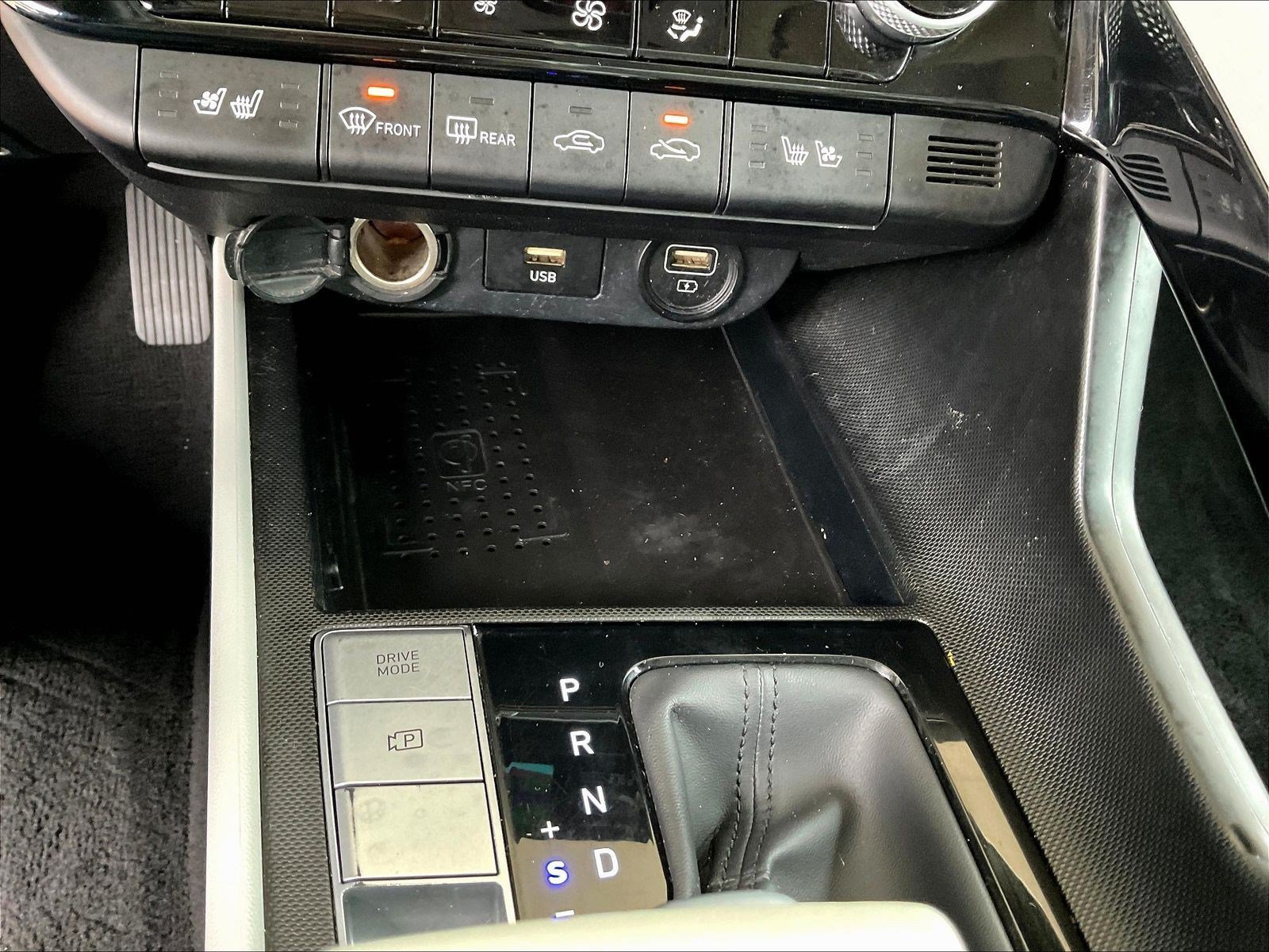 Used 2023 Hyundai Elantra Limited FWD image 14