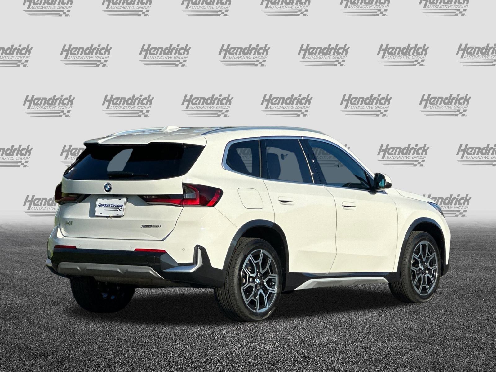 Used 2025 BMW X1 xDrive28i w/ Convenience Package image 5