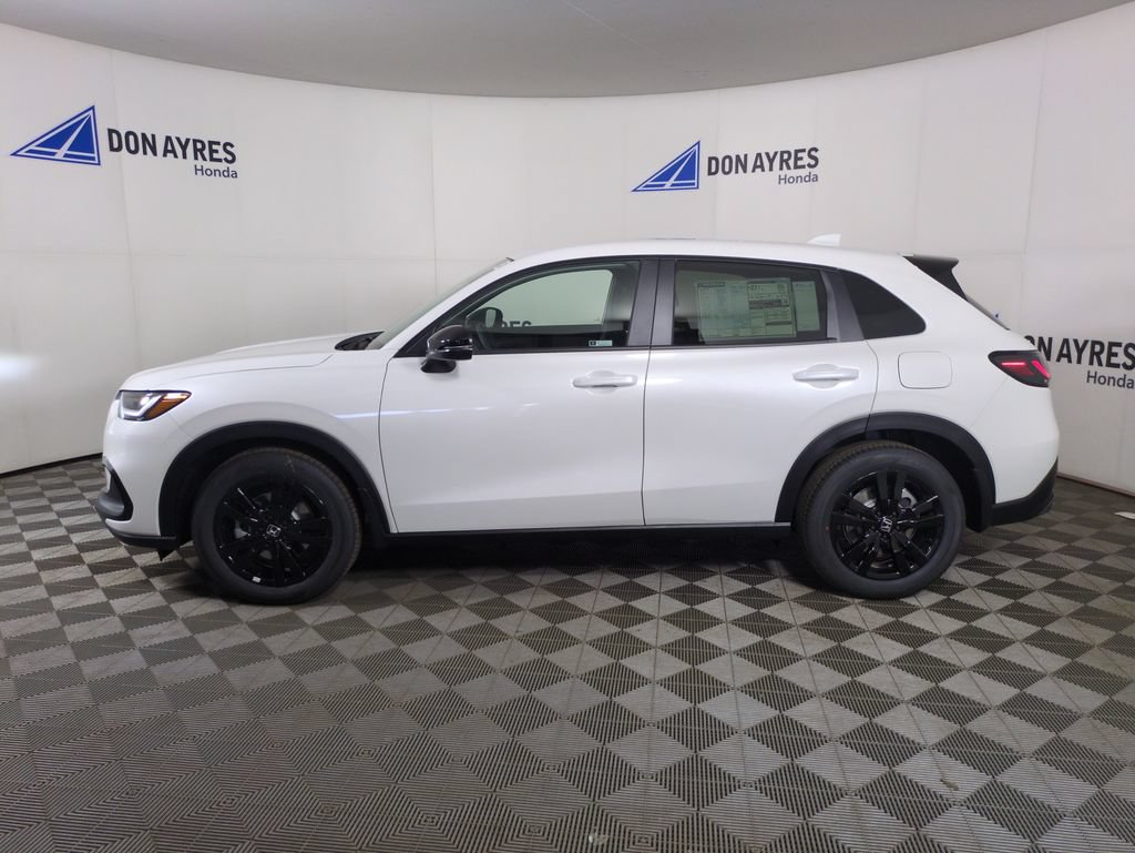 New 2027 Honda HR-V Sport image 2