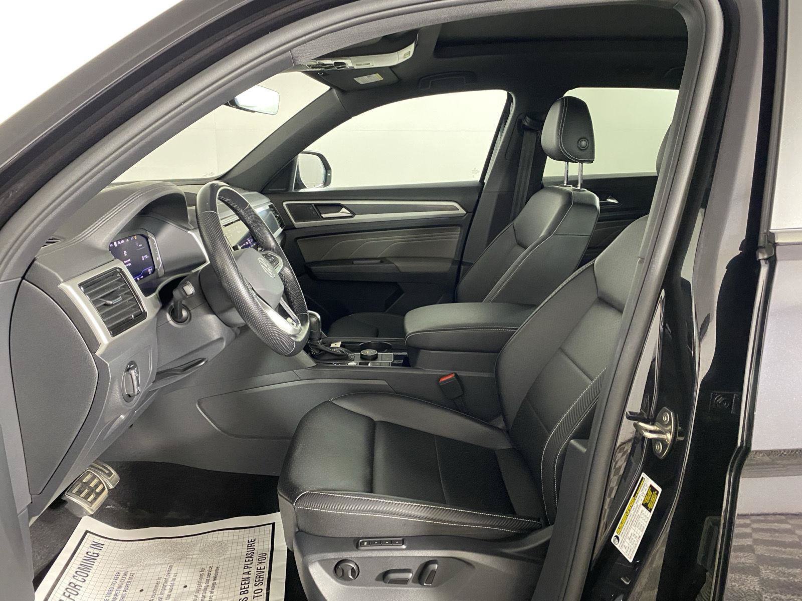 Used 2023 Volkswagen Atlas Cross Sport SEL R-Line AWD/4WD image 22