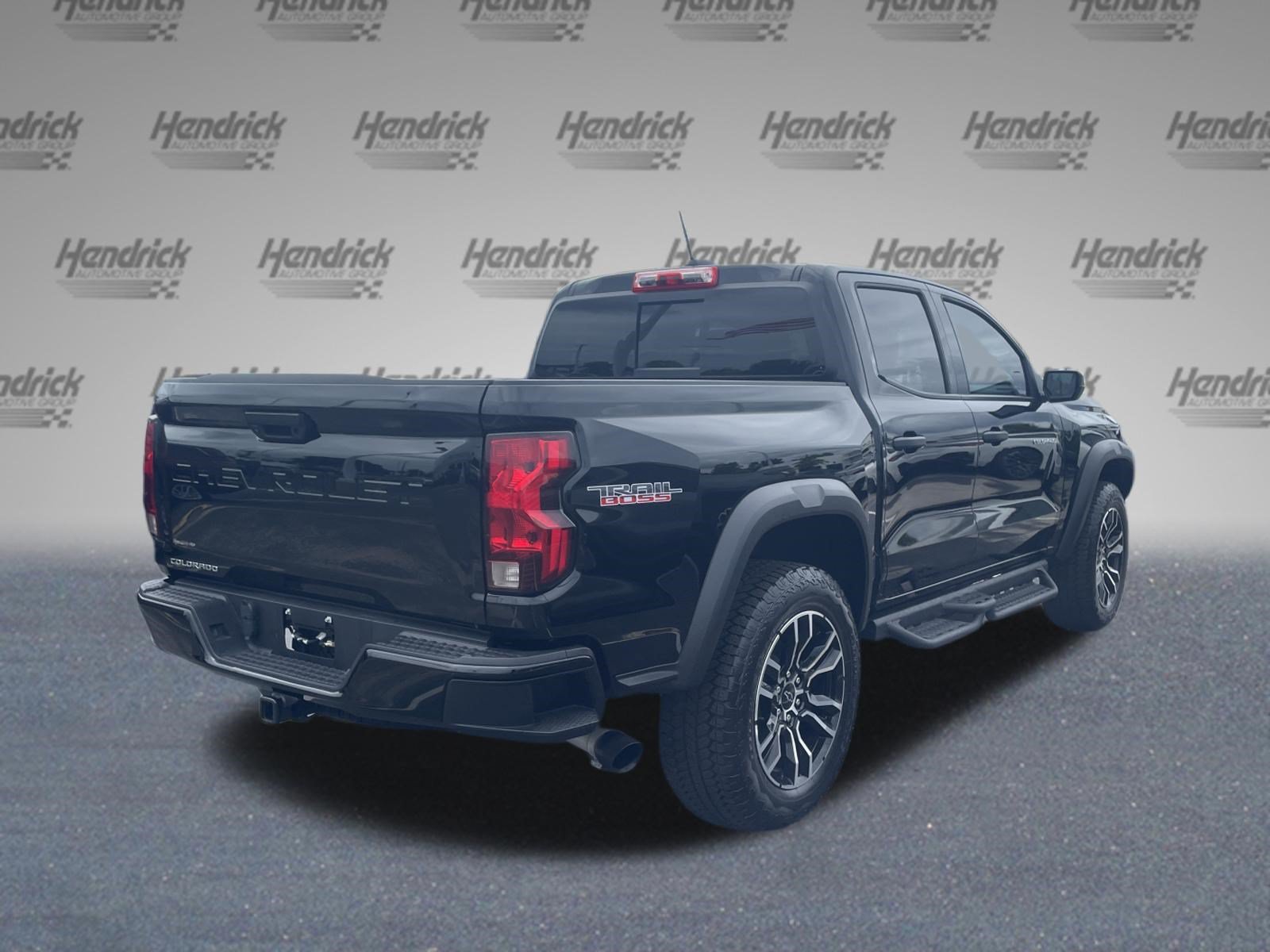 Used 2024 Chevrolet Colorado Trail Boss w/ LPO, Dark Essentials Package AWD/4WD image 10