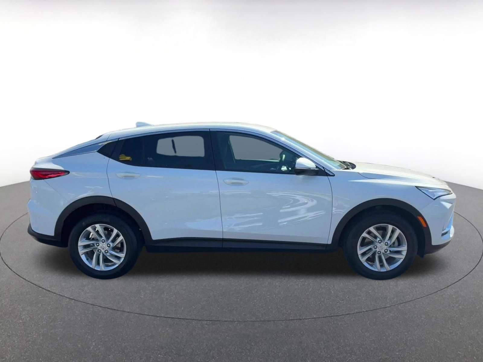 Used 2025 Buick Envista Preferred image 16