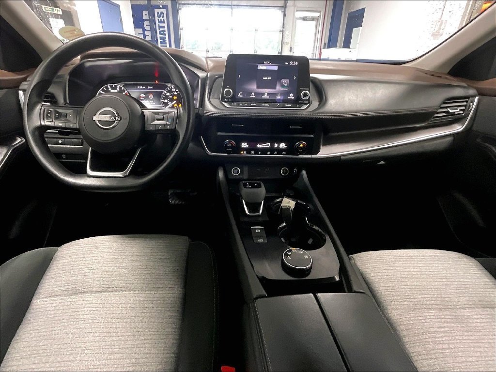Used 2023 Nissan Rogue SV AWD/4WD image 21