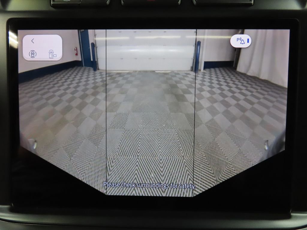 Used 2024 Ford F350 Lariat w/ Chrome Package image 23