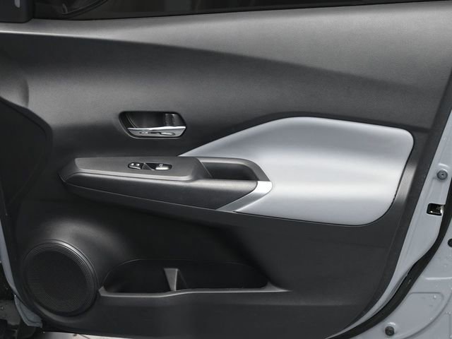Used 2023 Nissan Kicks SR w/ SR Premium Package image 33