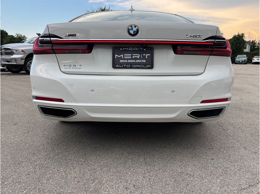 Used 2021 BMW 740i xDrive w/ Premium Package AWD/4WD image 16