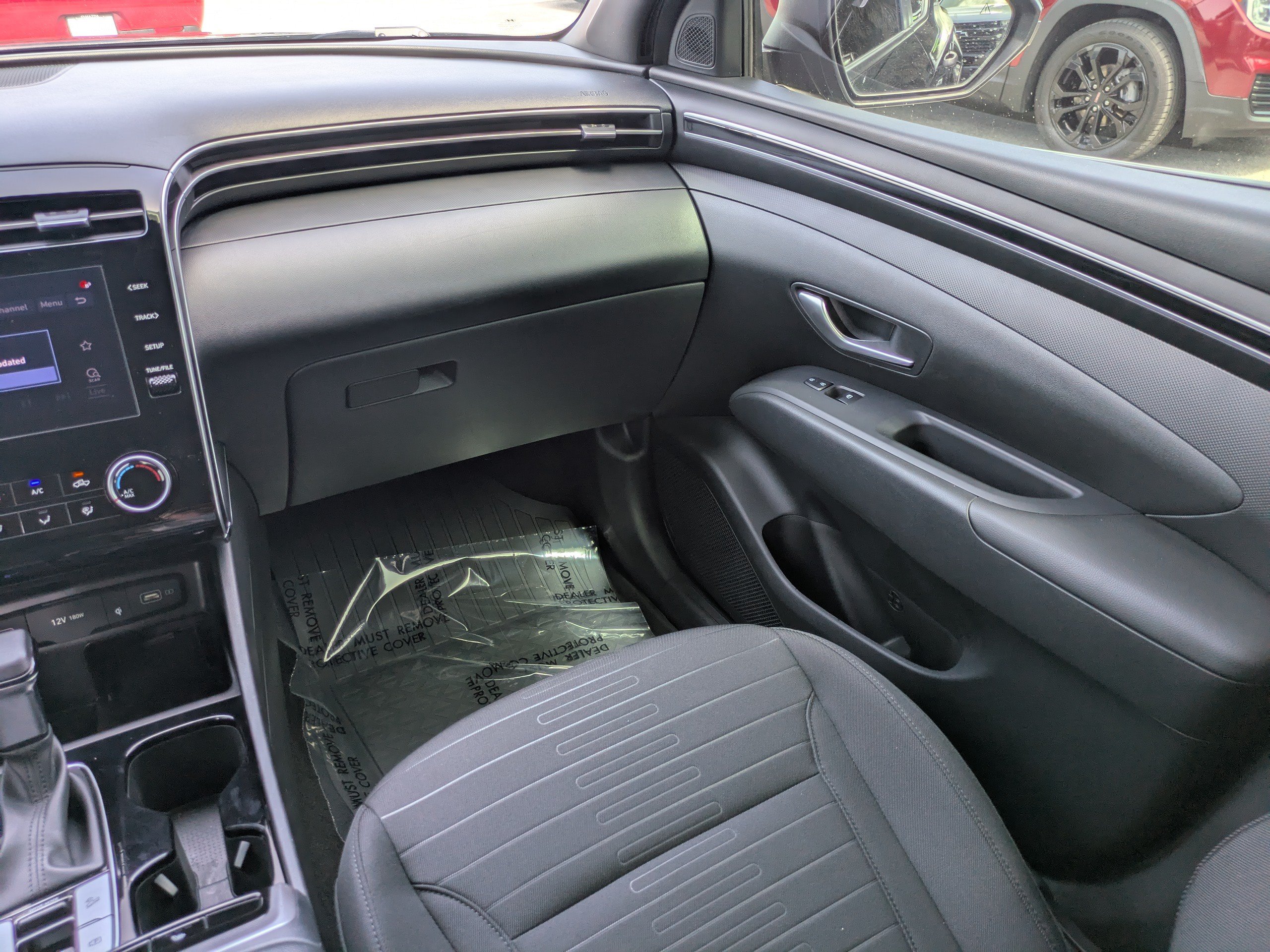 Used 2023 Hyundai Santa Cruz SEL w/ Activity Package FWD image 17