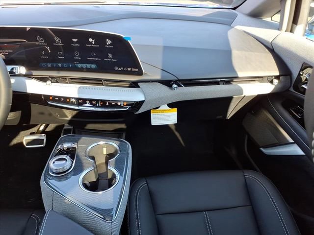 New 2026 Cadillac Optiq Luxury 1 RWD image 17