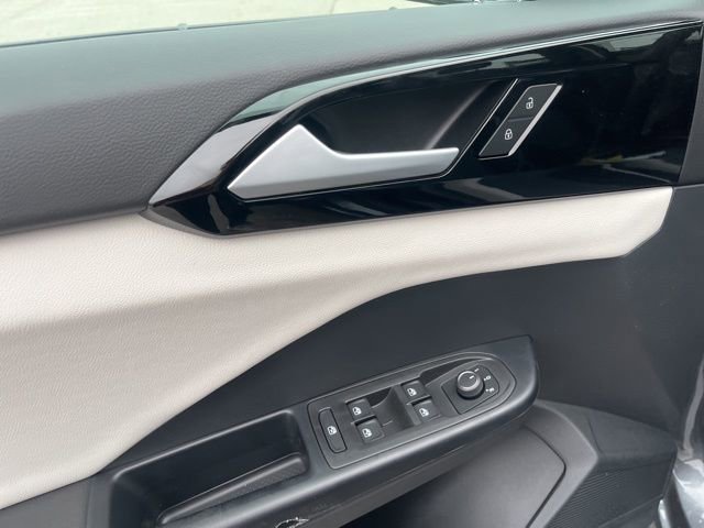 New 2026 Volkswagen Taos S image 7