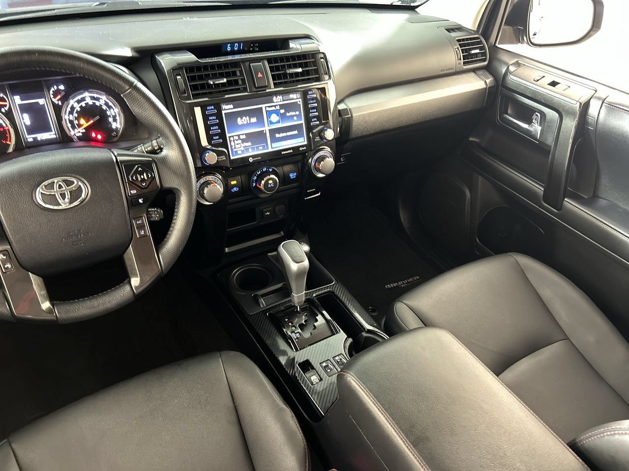 Used 2021 Toyota 4Runner TRD Off-Road Premium w/ Moonroof Package AWD/4WD image 24