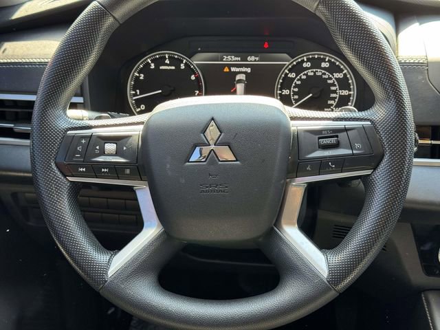 Used 2022 Mitsubishi Outlander ES image 20