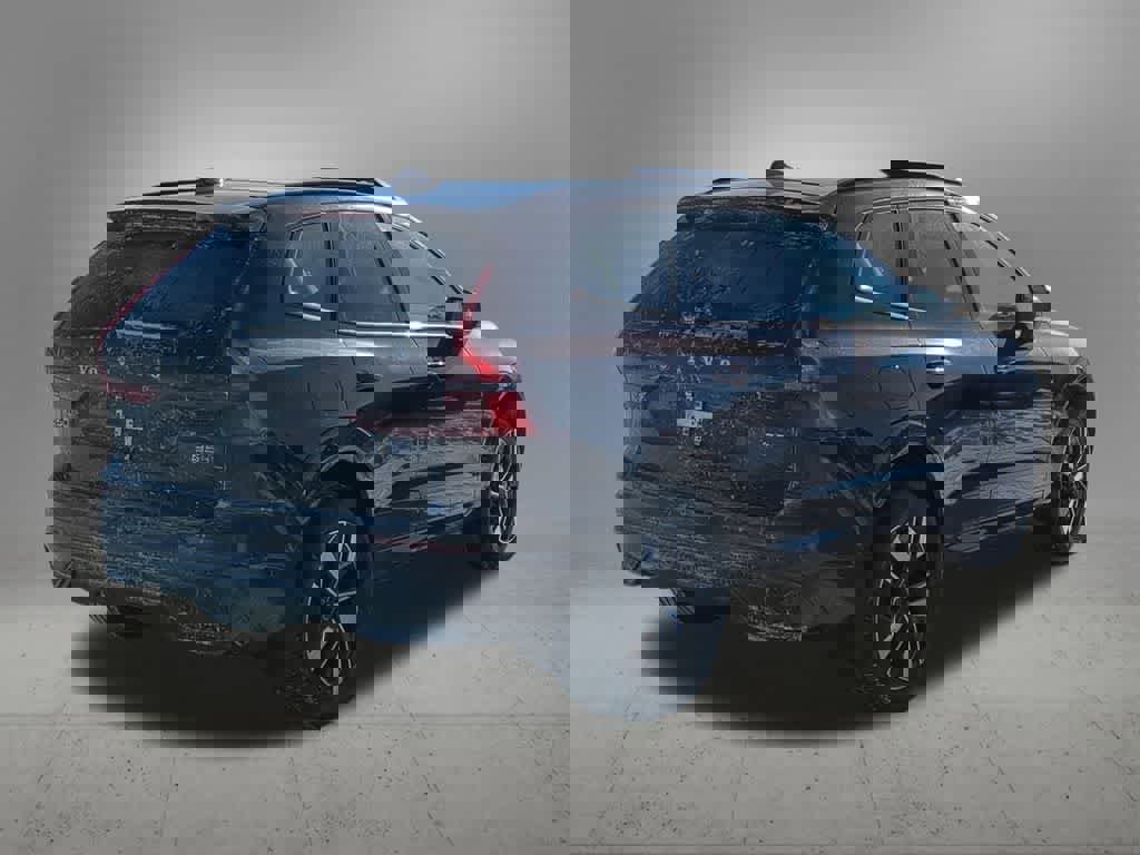 New 2026 Volvo XC60 B5 Plus w/ Protection Package Premier image 6