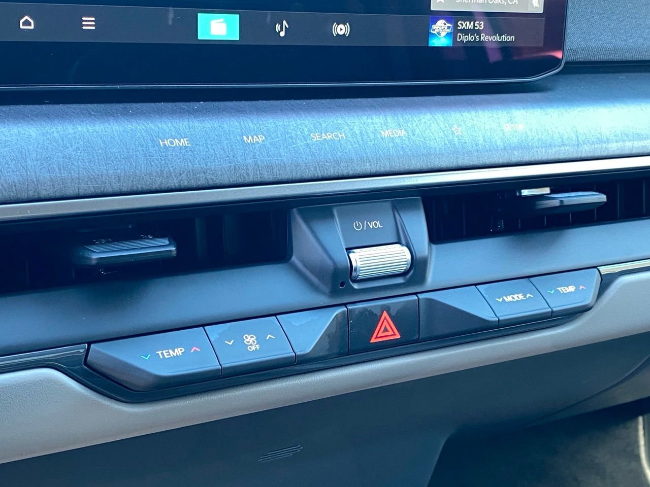 New 2026 Kia EV9 Wind AWD/4WD image 18