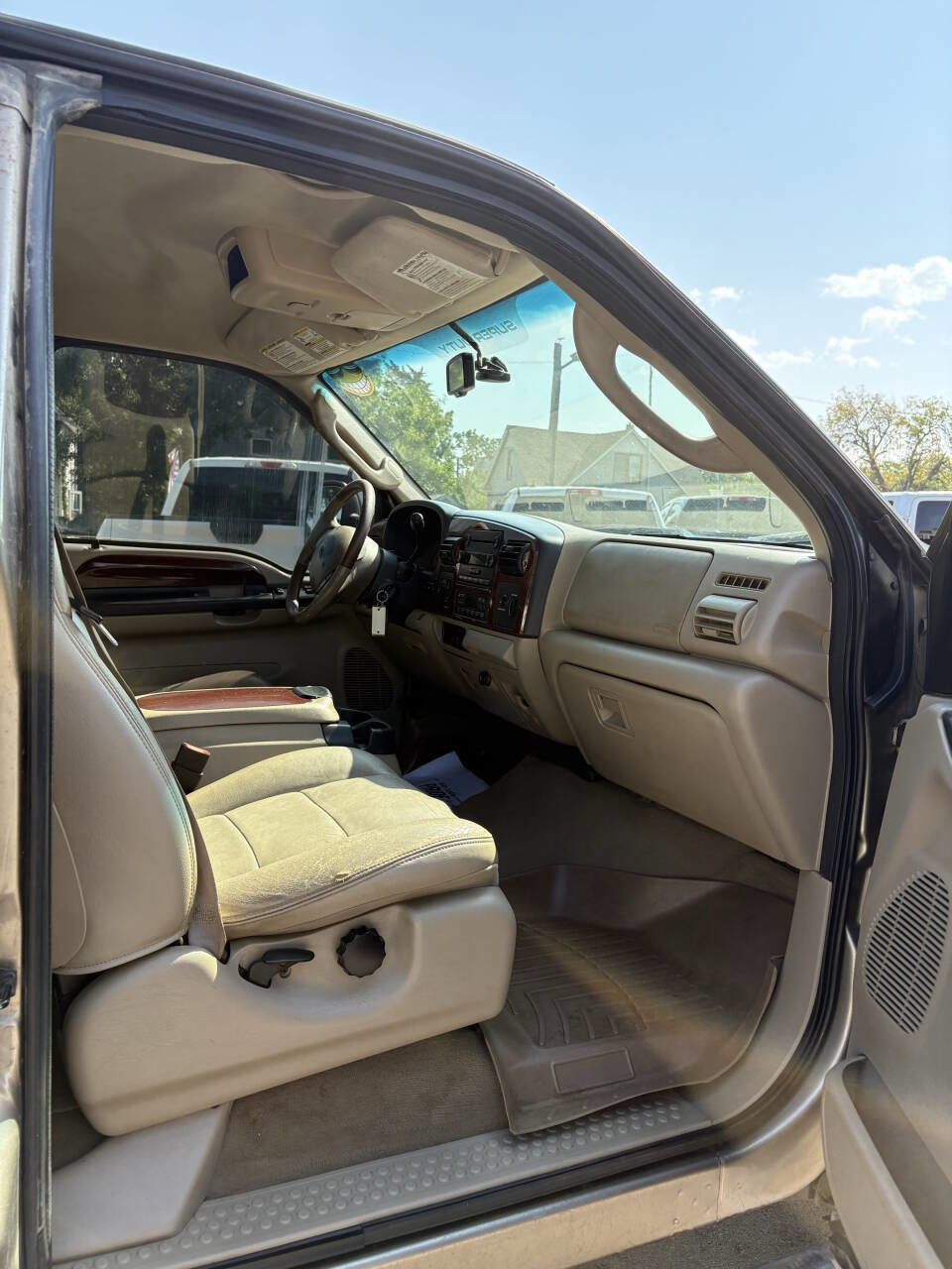 Used 2007 Ford F350 Lariat image 7