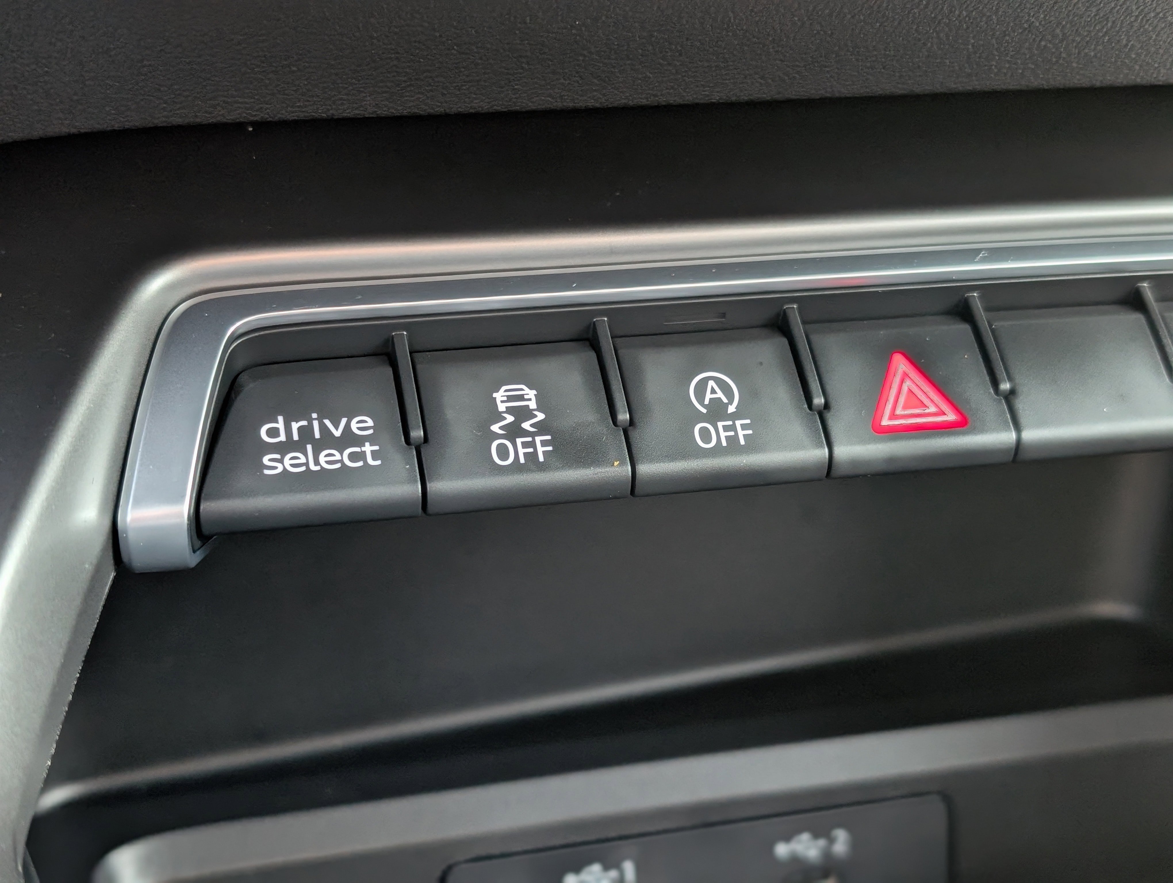 Used 2023 Audi A3 2.0T Premium image 25