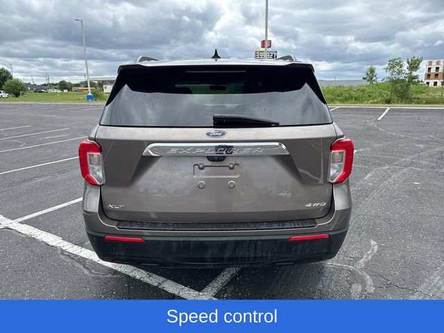 Used 2021 Ford Explorer XLT image 4