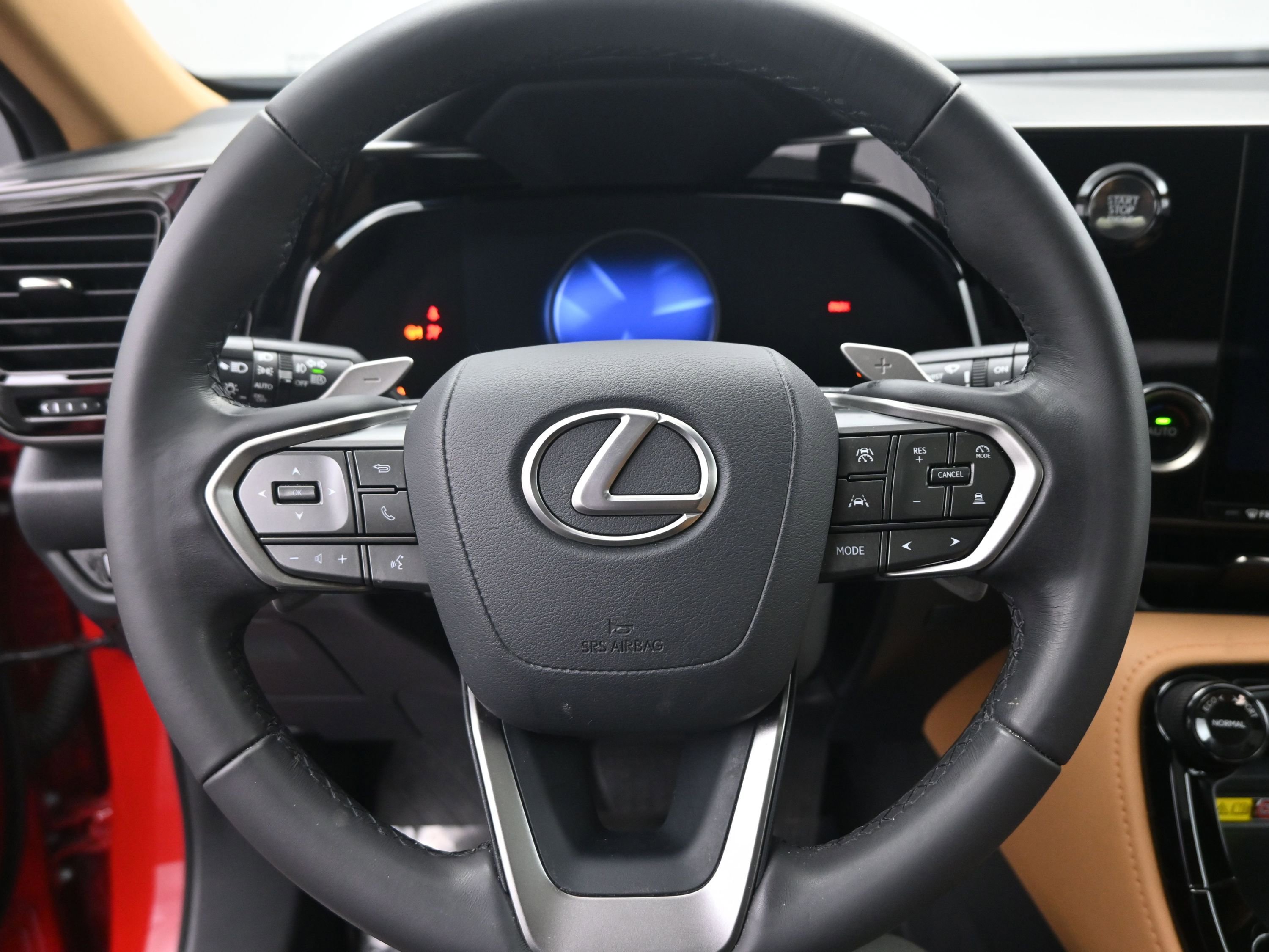 Used 2025 Lexus NX 250 FWD w/ Premium Package image 13