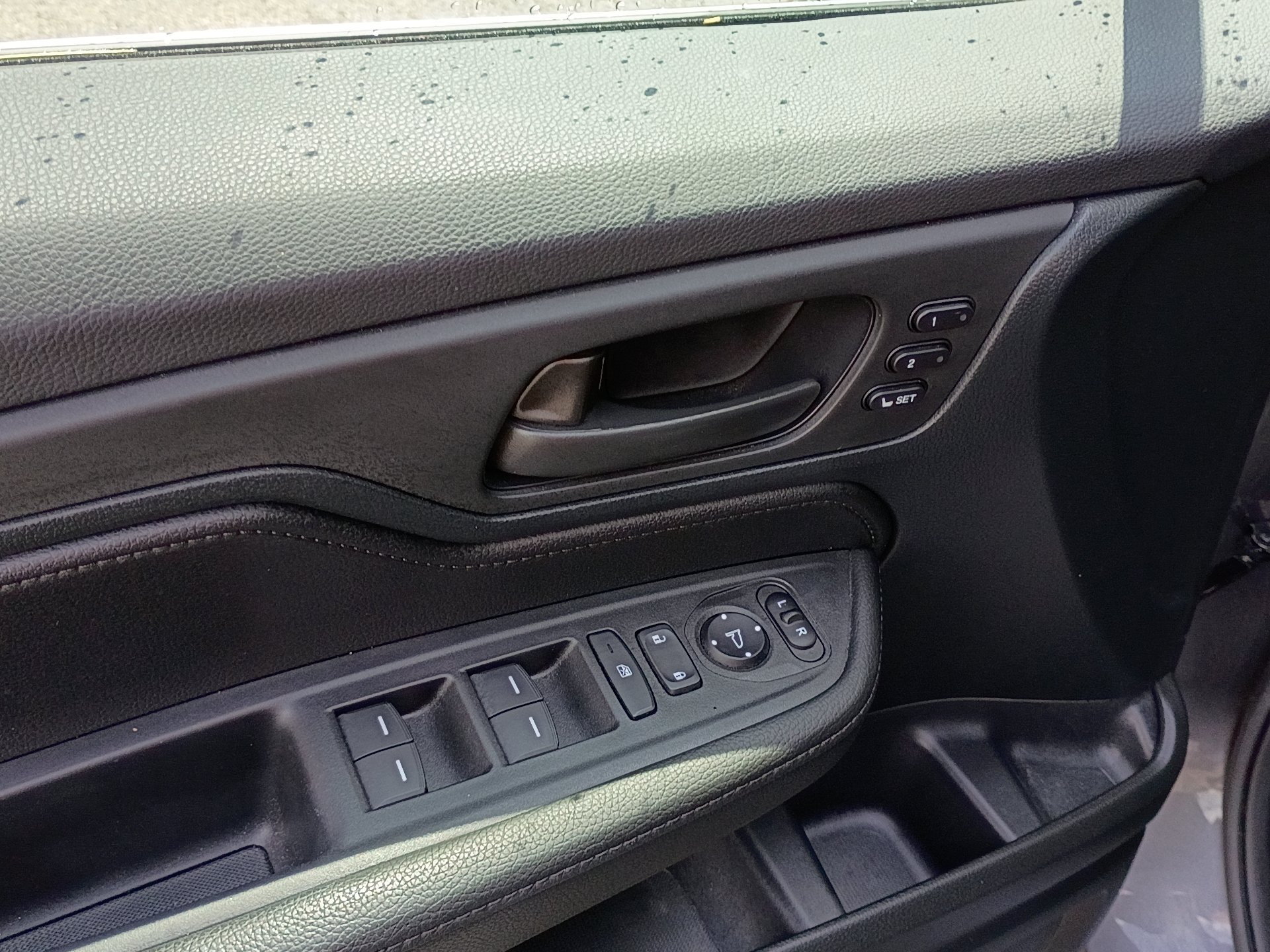 Used 2024 Honda Odyssey EX-L image 23