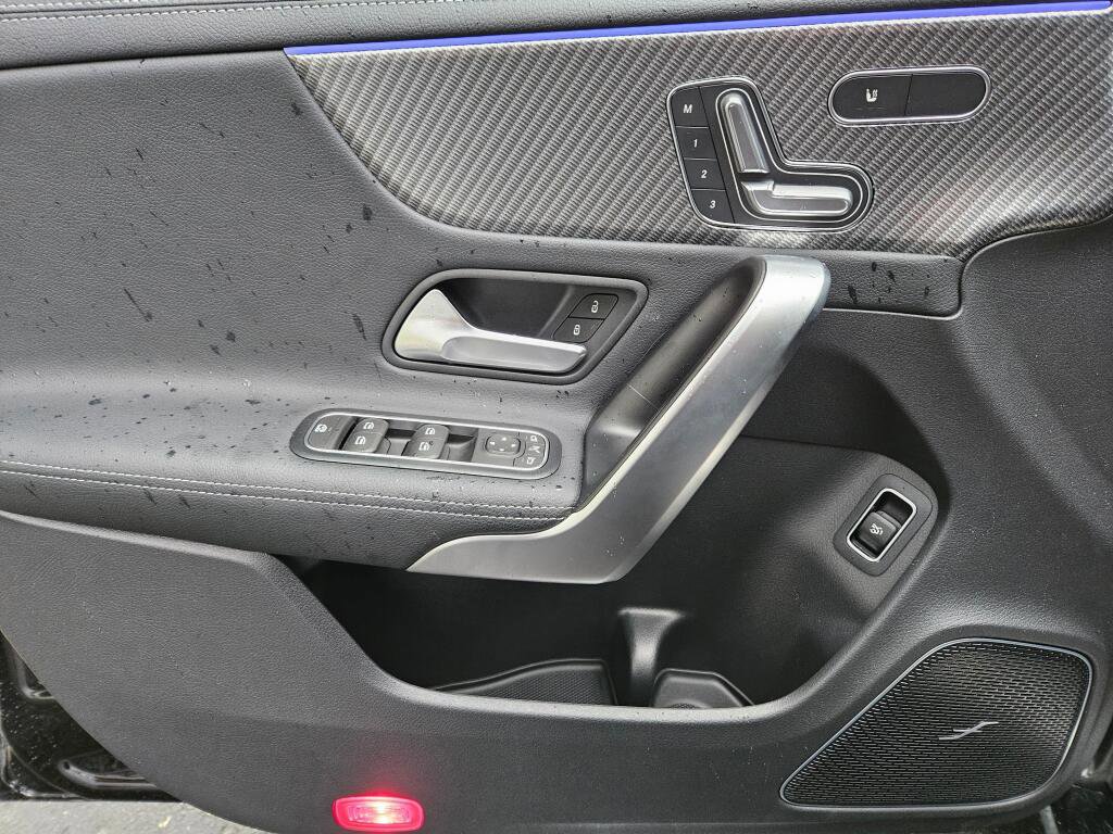 Used 2024 Mercedes-Benz CLA 250 4MATIC image 26