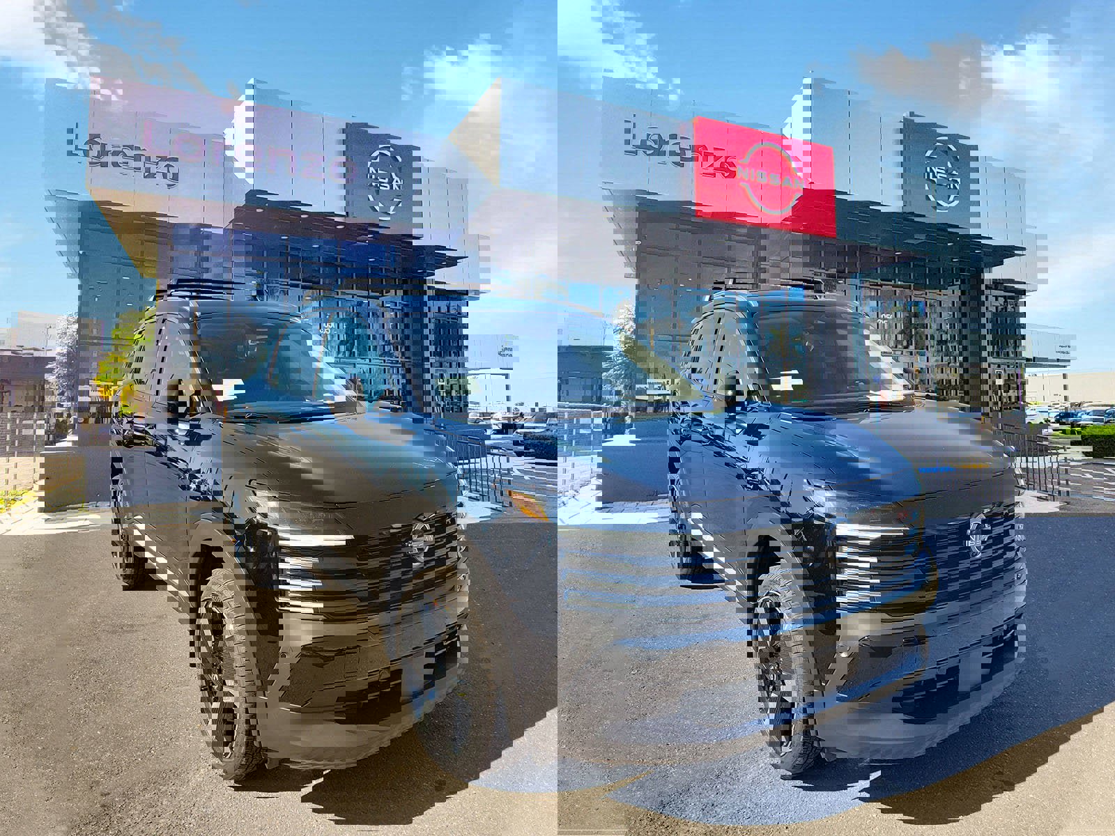 New 2026 Nissan Kicks SR image 3