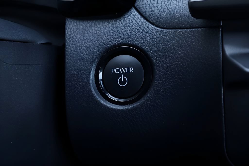 Used 2025 Toyota Camry SE FWD image 33