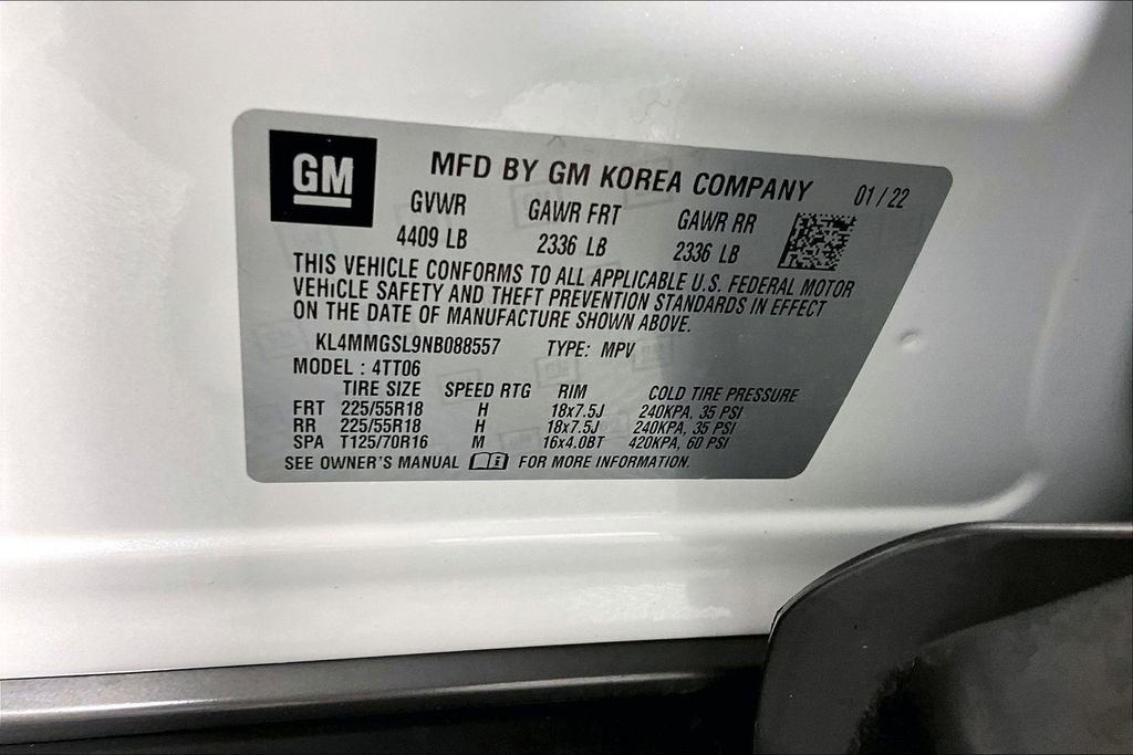 Certified 2022 Buick Encore GX Essence w/ Advanced Technology Package AWD/4WD image 18