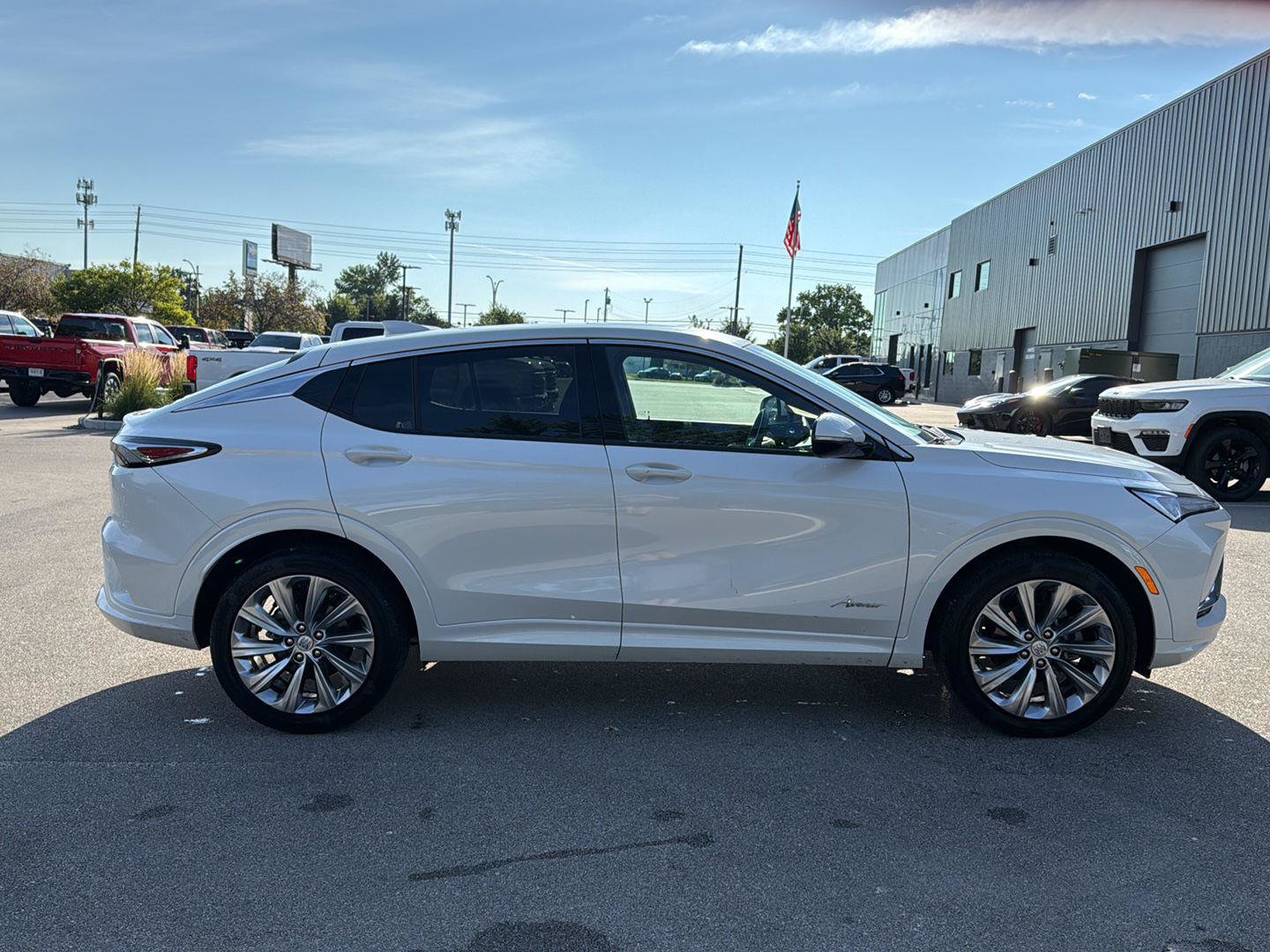 Used 2024 Buick Envista Avenir FWD image 2