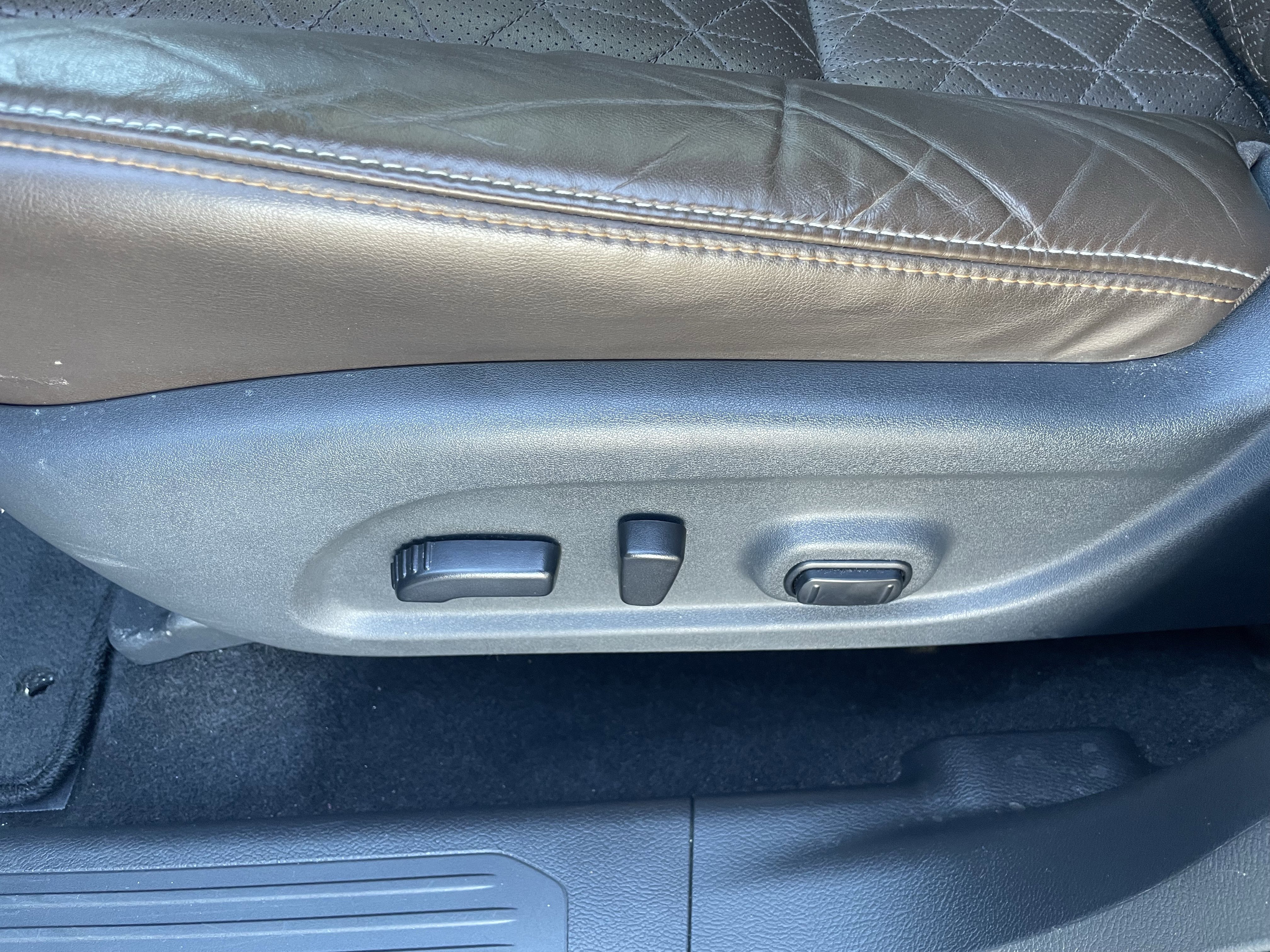 Used 2023 Nissan Murano Platinum AWD/4WD image 13