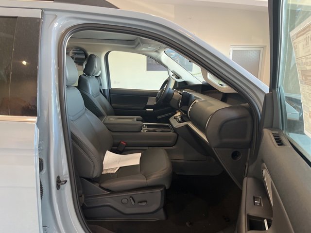 New 2025 Ford Expedition Max Active image 20