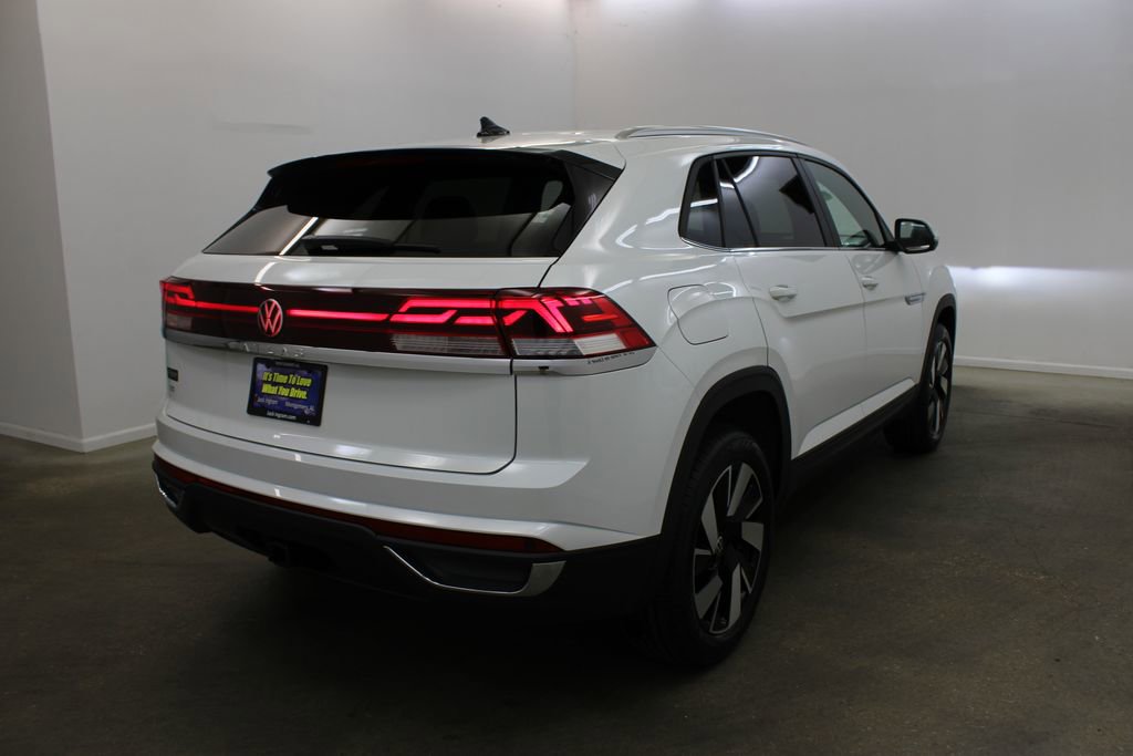 New 2026 Volkswagen Atlas Cross Sport SE FWD image 5
