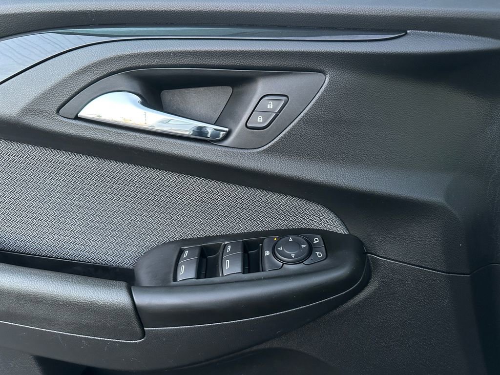 Used 2021 Chevrolet TrailBlazer LS image 11