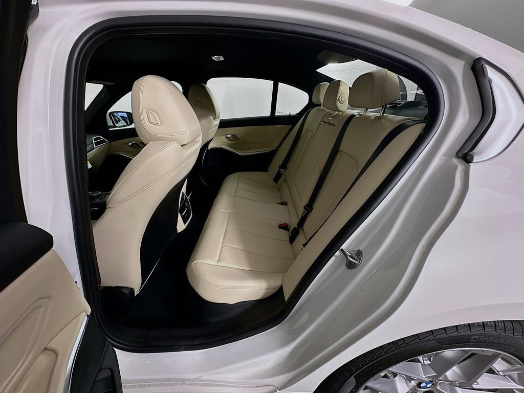 New 2026 BMW 330i xDrive Sedan w/ Convenience Package image 32