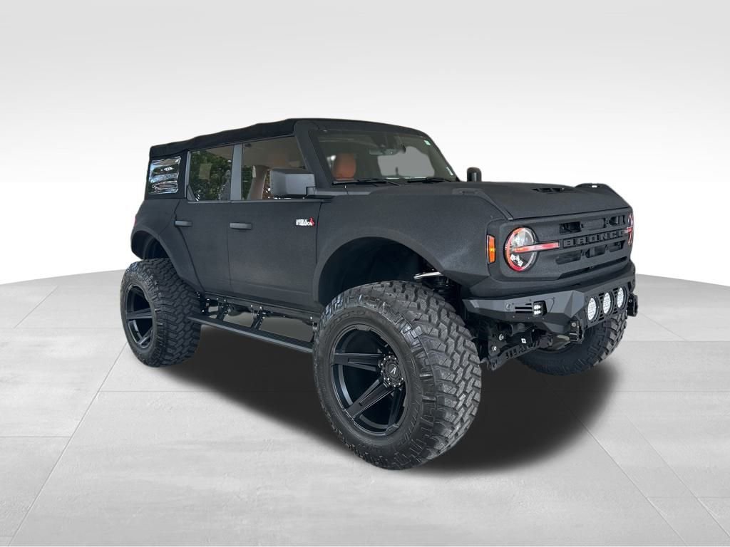 Used 2024 Ford Bronco Black Diamond image 2