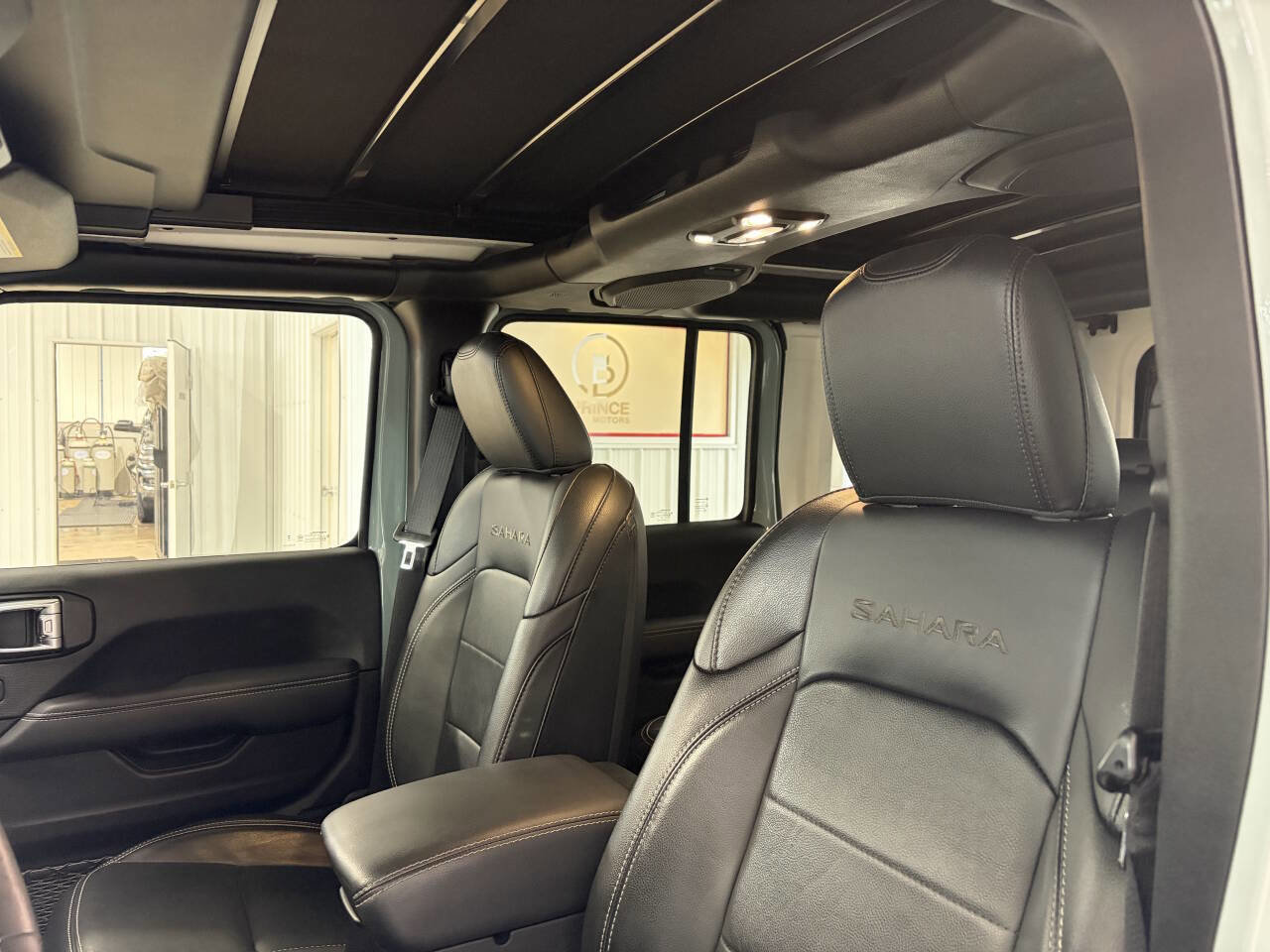 Used 2023 Jeep Wrangler Unlimited Sahara w/ Cold Weather Group image 23