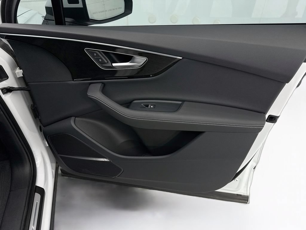 New 2026 Audi Q7 3.0T Premium Plus AWD/4WD image 25